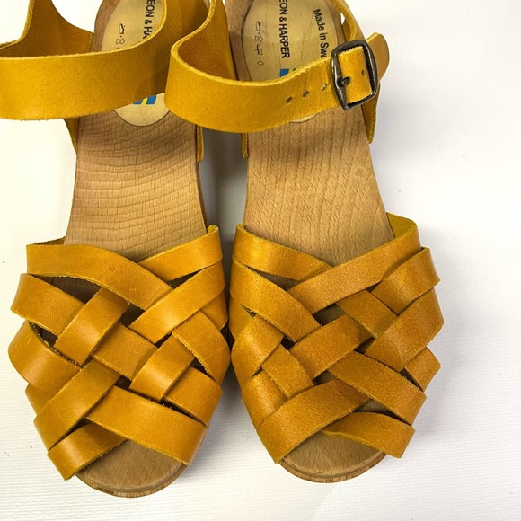 Leon and Harper Stockholm Leather Clogs. 39 - Picture 2 of 7